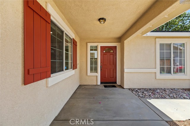 Detail Gallery Image 5 of 38 For 318 Avenue 6, Lake Elsinore,  CA 92653 - 4 Beds | 2 Baths