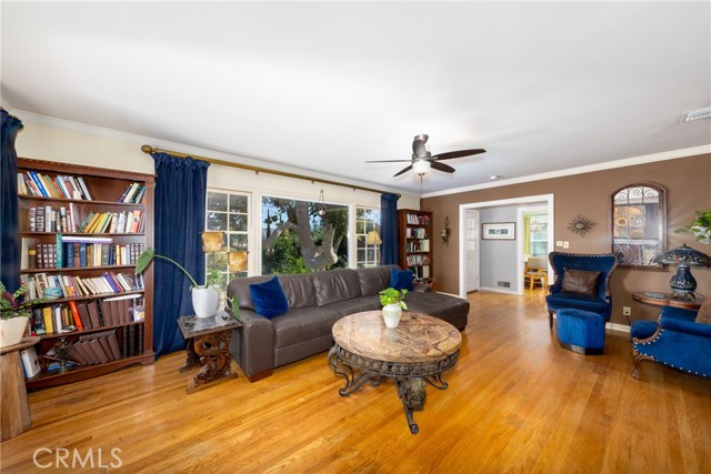 Detail Gallery Image 4 of 32 For 5245 King, Riverside,  CA 92506 - 4 Beds | 3 Baths