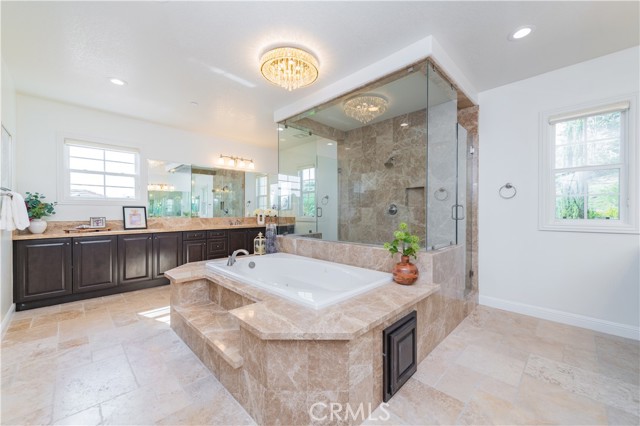 20408 Umbria Way, Yorba Linda CA: https://media.crmls.org/medias/612013ae-88dc-4ff8-95ca-ab34f40ee313.jpg