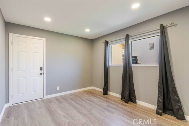 Detail Gallery Image 21 of 32 For 18301 Minnehaha St, Porter Ranch,  CA 91326 - 3 Beds | 2 Baths