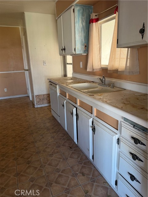 Detail Gallery Image 6 of 11 For 9391 California Ave #81,  Riverside,  CA 92503 - 2 Beds | 2 Baths