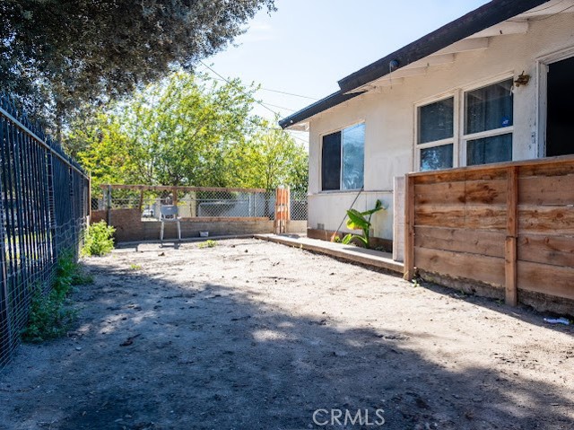 Detail Gallery Image 2 of 27 For 1354 Sepulveda, San Bernardino,  CA 92404 - – Beds | – Baths