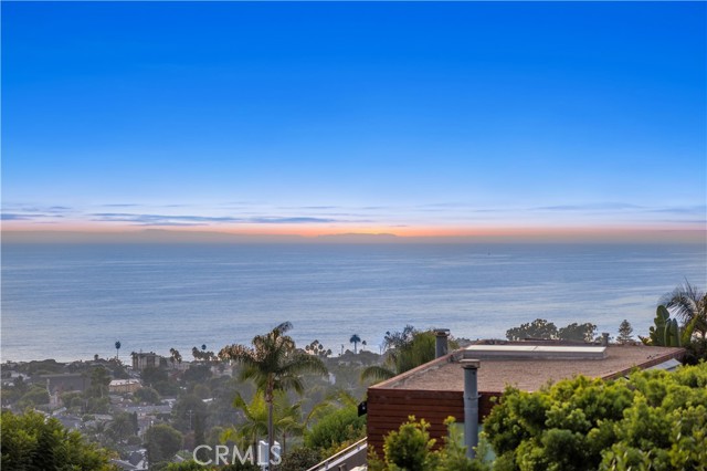 Detail Gallery Image 7 of 50 For 905 Canyon View Dr, Laguna Beach,  CA 92651 - 4 Beds | 4/1 Baths