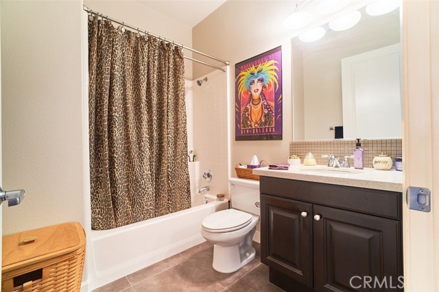 Detail Gallery Image 26 of 44 For 180 Village Ct, Fullerton,  CA 92832 - 2 Beds | 2 Baths