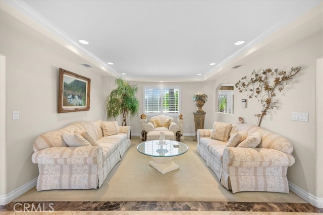 Detail Gallery Image 14 of 66 For 18991 Oriente Drive, Yorba Linda,  CA 92886 - 4 Beds | 4/2 Baths