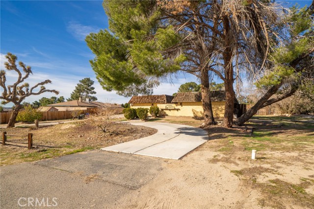 Detail Gallery Image 2 of 44 For 14580 Keota Rd, Apple Valley,  CA 92307 - 4 Beds | 2 Baths