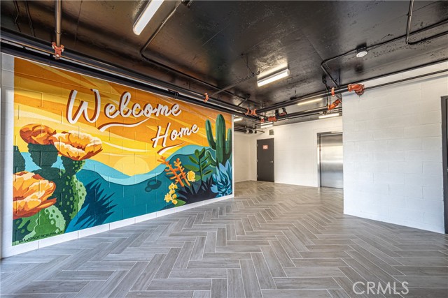 Detail Gallery Image 4 of 40 For 6025 Craner Ave #401,  North Hollywood,  CA 91606 - 4 Beds | 4/1 Baths