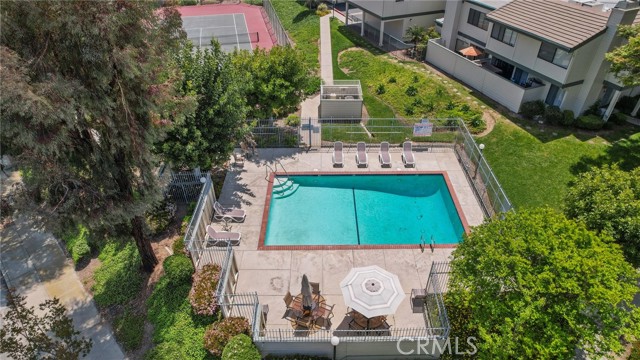 Detail Gallery Image 25 of 27 For 10500 Sunland Bld #4,  Sunland,  CA 91040 - 2 Beds | 2 Baths