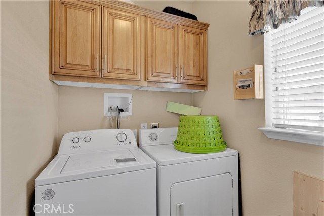 13393 Mariposa Road, Victorville CA: https://media.crmls.org/medias/6123a421-66c5-40e3-86e3-76bb2dc83323.jpg