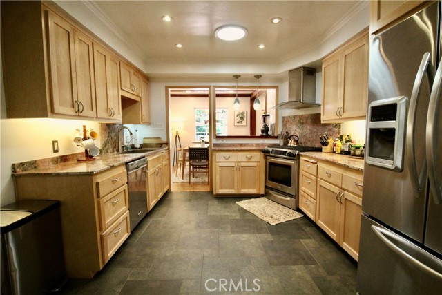 Detail Gallery Image 7 of 25 For 4968 Reforma Rd, Woodland Hills,  CA 91364 - 4 Beds | 2 Baths