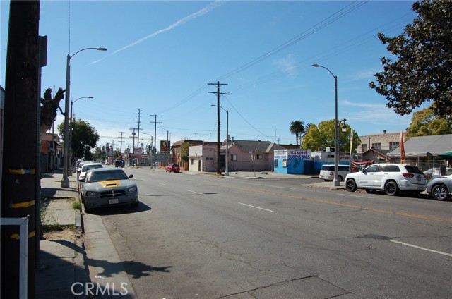 4922 S CENTRAL Avenue, Los Angeles, California 90011, ,Commercial Sale,For Sale,4922 S CENTRAL Avenue,CRIV22243972