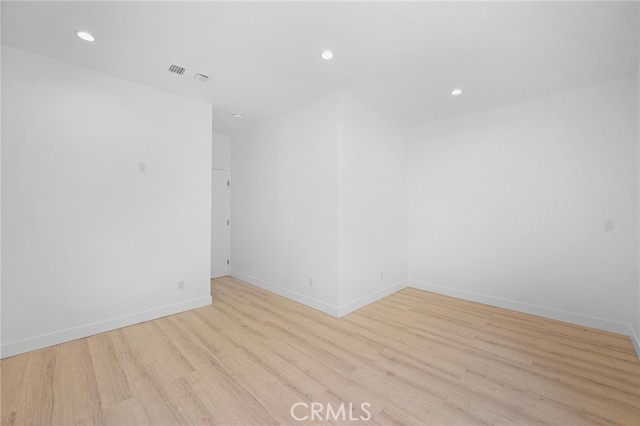 1437 Ardmore Avenue, Glendale CA: https://media.crmls.org/medias/6125a666-891f-48a5-9c56-9355d60aa33e.jpg