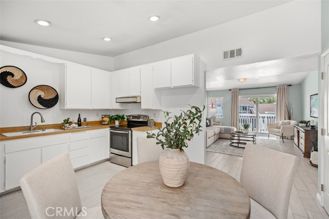 Detail Gallery Image 1 of 38 For 33 Terrace Cir, Laguna Niguel,  CA 92677 - 2 Beds | 1 Baths