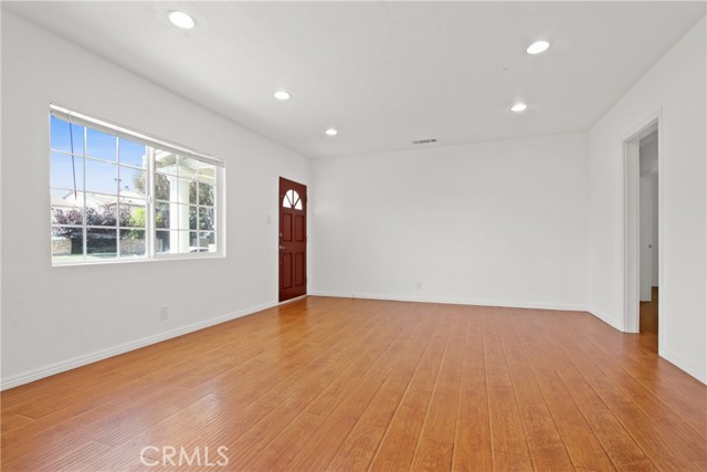 Detail Gallery Image 5 of 21 For 2563 W Carson St, Torrance,  CA 90503 - 3 Beds | 2 Baths