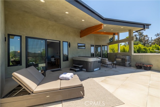 1088 Via Conca Doro, Vista CA: https://media.crmls.org/medias/612647dd-36b7-4553-ad4b-07b9a3fb0a72.jpg
