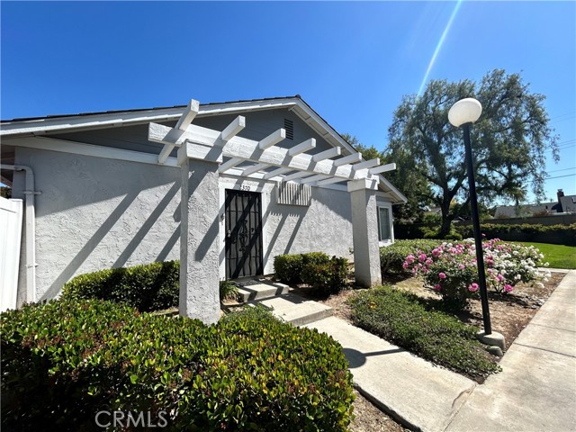 Detail Gallery Image 1 of 38 For 2370 Natchez Ave, Placentia,  CA 92870 - 2 Beds | 1 Baths