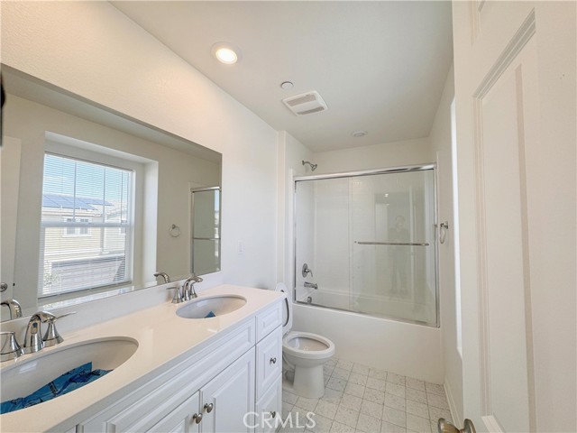 Detail Gallery Image 16 of 23 For 4340 S Encinitas Ave, Ontario,  CA 91761 - 4 Beds | 3 Baths