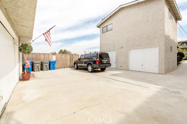 205 Lucia Avenue, Redondo Beach, California 90277, 7 Bedrooms Bedrooms, ,3 BathroomsBathrooms,Residential,Sold,Lucia,SB17052115