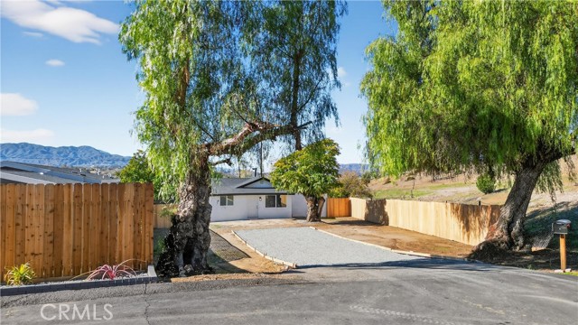 Detail Gallery Image 8 of 36 For 513 Lookout, Lake Elsinore,  CA 92530 - 3 Beds | 1/1 Baths