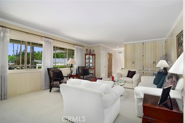 Detail Gallery Image 10 of 48 For 4510 Triste Pl, Tarzana,  CA 91356 - 4 Beds | 3 Baths