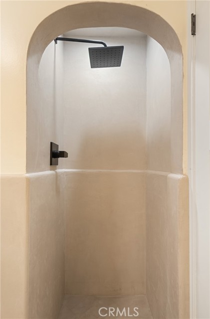 Detail Gallery Image 23 of 49 For 2014 W 84th St, Los Angeles,  CA 90047 - 3 Beds | 2 Baths