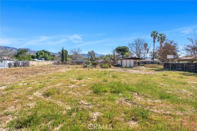 Detail Gallery Image 41 of 45 For 28216 Eucalyptus, Highland,  CA 92346 - 3 Beds | 2/1 Baths