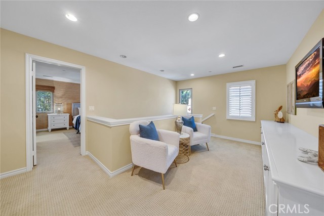 63 Splendor, Irvine CA: https://media.crmls.org/medias/61286f08-5b2f-4140-8a12-156a1705b262.jpg