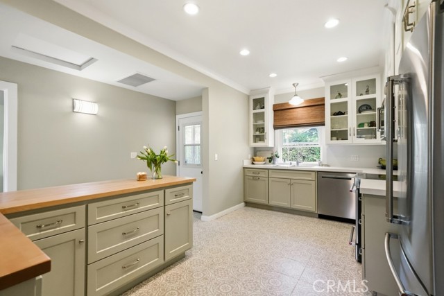 Detail Gallery Image 8 of 32 For 520 Linda, Redlands,  CA 92373 - 3 Beds | 2 Baths