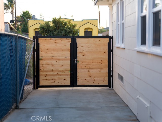 Detail Gallery Image 49 of 59 For 3453 Estrada, Los Angeles,  CA 90023 - 2 Beds | 2 Baths