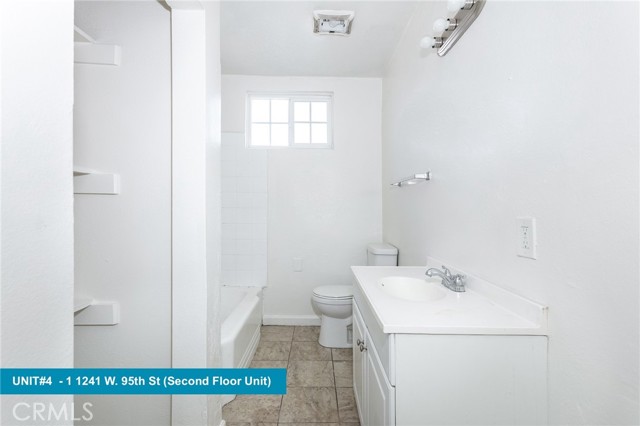 1241 W 95th Street, Los Angeles CA: https://media.crmls.org/medias/61299132-760d-4c4c-8f40-c83a11565be1.jpg