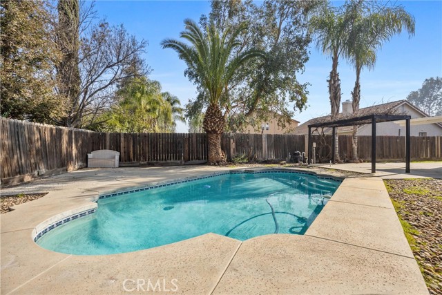 Detail Gallery Image 41 of 56 For 10302 Willow Bend Ct, Bakersfield,  CA 93312 - 4 Beds | 2 Baths