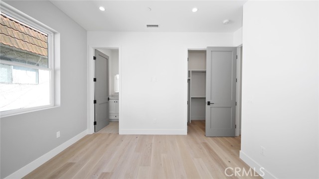 2421 Voorhees Avenue, Redondo Beach, California 90278, 4 Bedrooms Bedrooms, ,4 BathroomsBathrooms,Residential,Sold,Voorhees,PV21128390