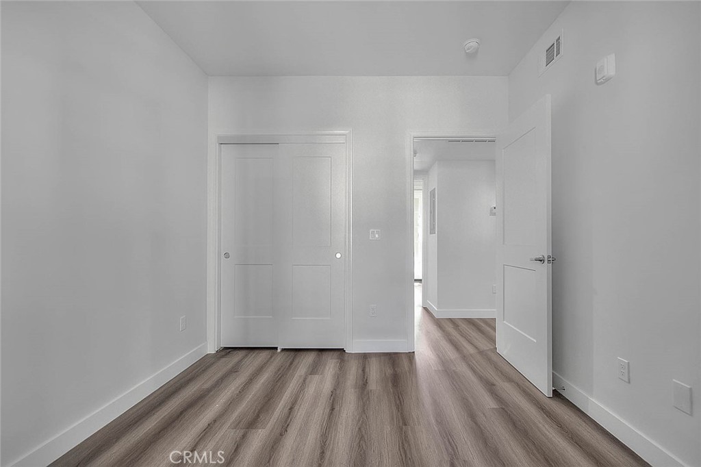 https://media.crmls.org/medias/612aa8ee-f3dc-4a50-bae9-3ad9534ae423.jpg?preset=X-Large