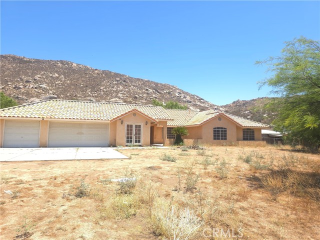 35075 Firecat Road, Hemet CA: https://media.crmls.org/medias/612be64c-b627-4e6d-aafe-516e17572357.jpg