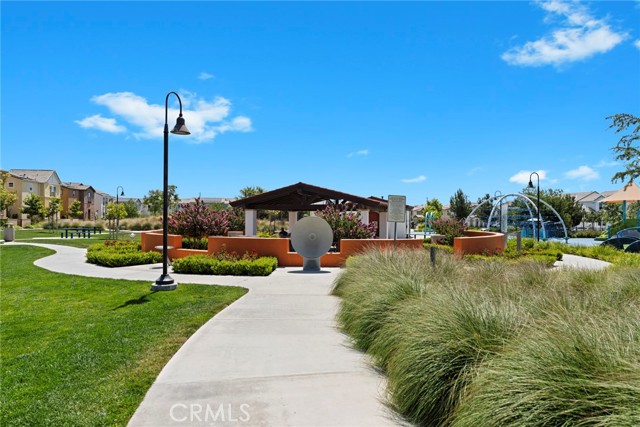 8729 Roving Place, Chino CA: https://media.crmls.org/medias/612c1192-be45-4cf9-adcf-7570cb48bda6.jpg
