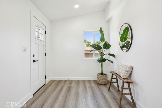 811 W Oliver Street, San Pedro CA: https://media.crmls.org/medias/612c8040-149a-4779-8e3d-78da27c2ecab.jpg