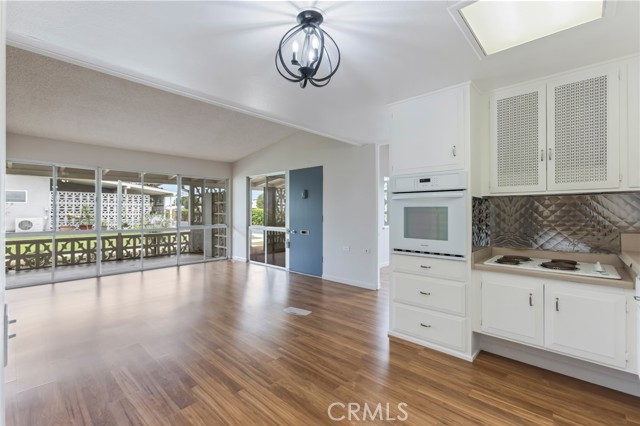 Detail Gallery Image 18 of 49 For 1462 Golden Rain Rd, Seal Beach,  CA 90740 - 2 Beds | 1 Baths