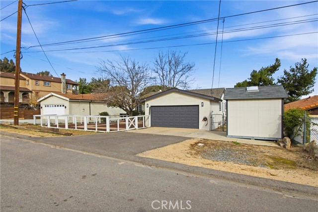 Detail Gallery Image 4 of 35 For 17430 Crawford, Lake Elsinore,  CA 92530 - 3 Beds | 2 Baths