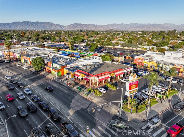 14324 Roscoe Boulevard, Panorama City CA: https://media.crmls.org/medias/612dd943-086e-4e7c-831a-4af473d53d7f.jpg