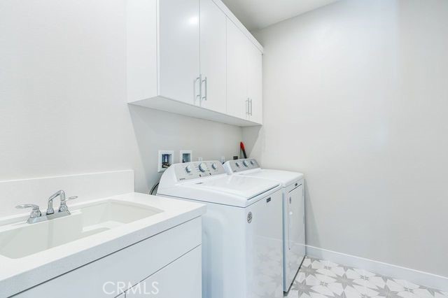 260 Holliston, Lake Forest CA: https://media.crmls.org/medias/612ddd95-6f95-4596-a497-6cdd63e97289.jpg