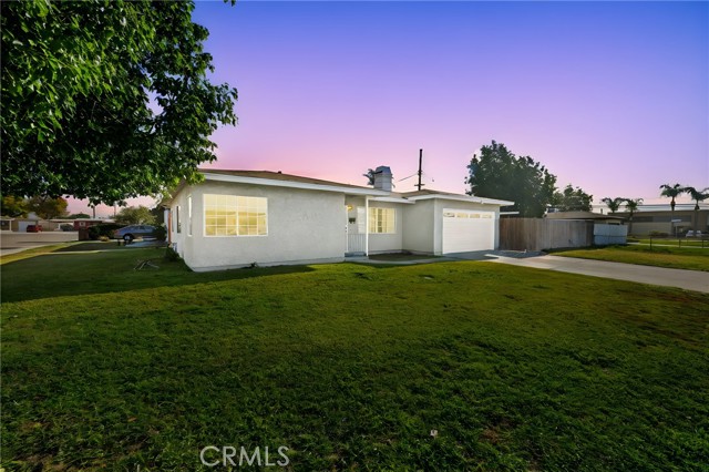 Detail Gallery Image 2 of 34 For 13275 17th, Chino,  CA 91710 - 3 Beds | 1 Baths