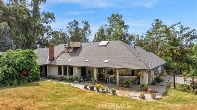 6710 Golden State Boulevard, Madera CA: https://media.crmls.org/medias/612f12c4-59dd-40b5-950a-8bd3d43cf51e.jpg