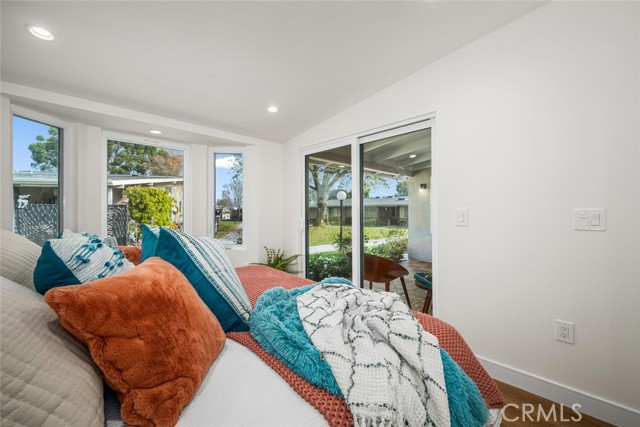 Detail Gallery Image 33 of 39 For 1271 Kenwood Rd 163l,  Seal Beach,  CA 90740 - 2 Beds | 1/1 Baths