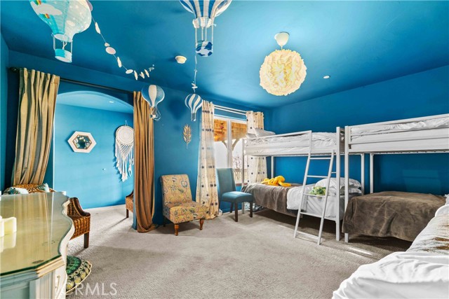 1253 Golden Rule, Lake Arrowhead CA: https://media.crmls.org/medias/612f8de3-f449-4ae1-9de3-e9a533eddfa0.jpg