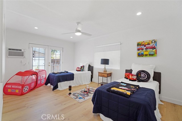 Detail Gallery Image 9 of 17 For 3636 Gardenia Ave, Long Beach,  CA 90807 - 4 Beds | 4 Baths