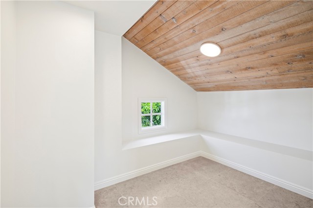 441 1/2 Goldenrod Avenue, Corona del Mar CA: https://media.crmls.org/medias/61309104-f667-4d09-91bf-5a9c61f43346.jpg