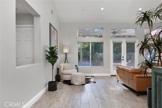 24632 Stagg Street, West Hills CA: https://media.crmls.org/medias/6130abb8-4a31-4fda-bd8d-fd73fcf3171c.jpg