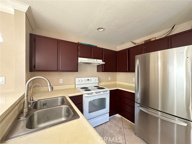 Detail Gallery Image 3 of 11 For 12584 Atwood Ct #1828,  Rancho Cucamonga,  CA 91739 - 2 Beds | 2 Baths