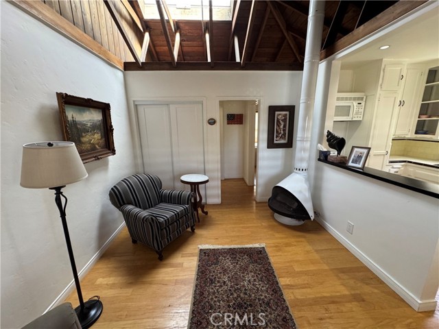 Detail Gallery Image 4 of 14 For 275 B Cypress Dr, Laguna Beach,  CA 92651 - 1 Beds | 1 Baths