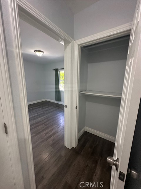 Detail Gallery Image 7 of 15 For 17443 Cohasset St, Van Nuys,  CA 91406 - 2 Beds | 1 Baths